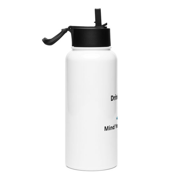 Stainless steel water bottle with a straw lid - Image 4